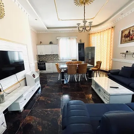 Vila Selcotis Golem (Tirana)